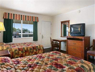 Americas Best Value Inn הנפורד חדר תמונה