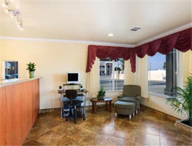 Americas Best Value Inn הנפורד מראה חיצוני תמונה