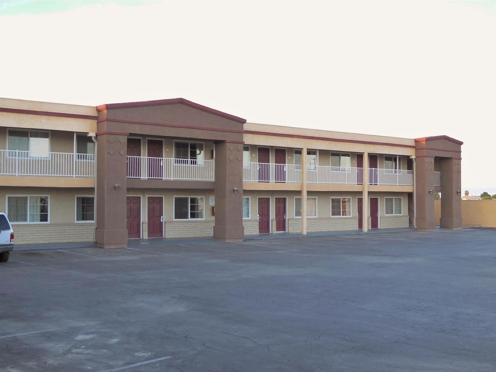 Americas Best Value Inn הנפורד מראה חיצוני תמונה